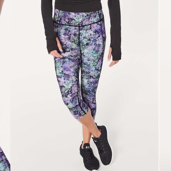 Lululemon - Fast & Free Crop II Nulux 19" - Vivid Vision Multi Black - Size 4 - Picture 1 of 12